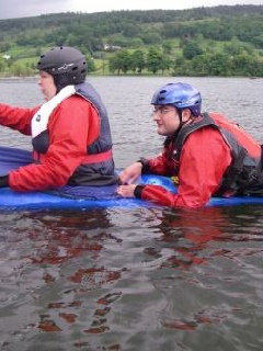 Learning peer rescue techniques FSRT